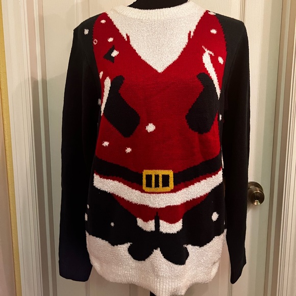 Adorable Christmas Sweater - Picture 1 of 8